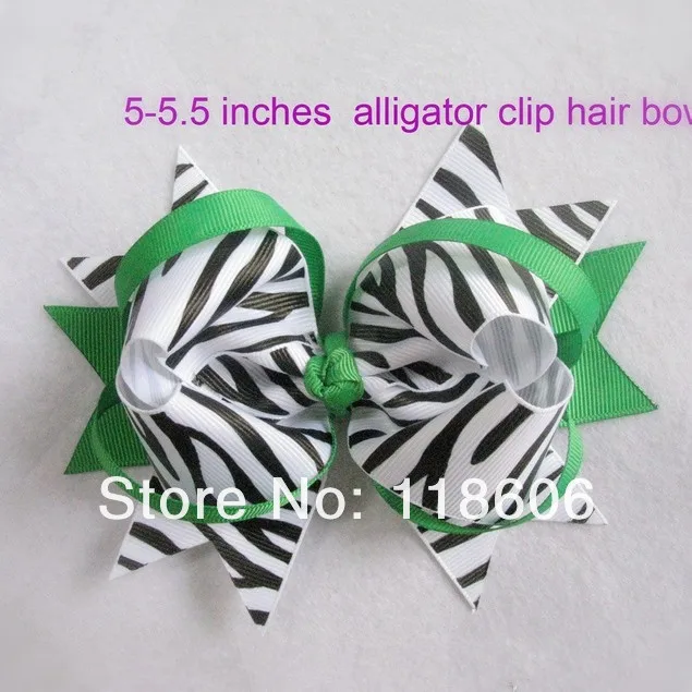 Green zebra hairbow.jpg