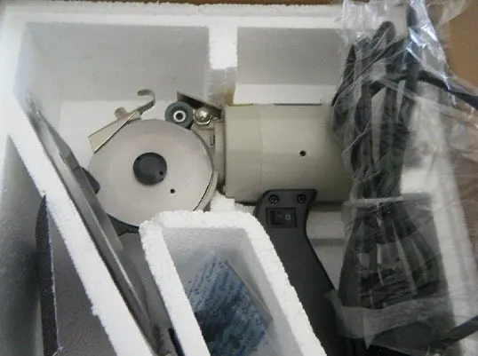 fabric cutter.jpg