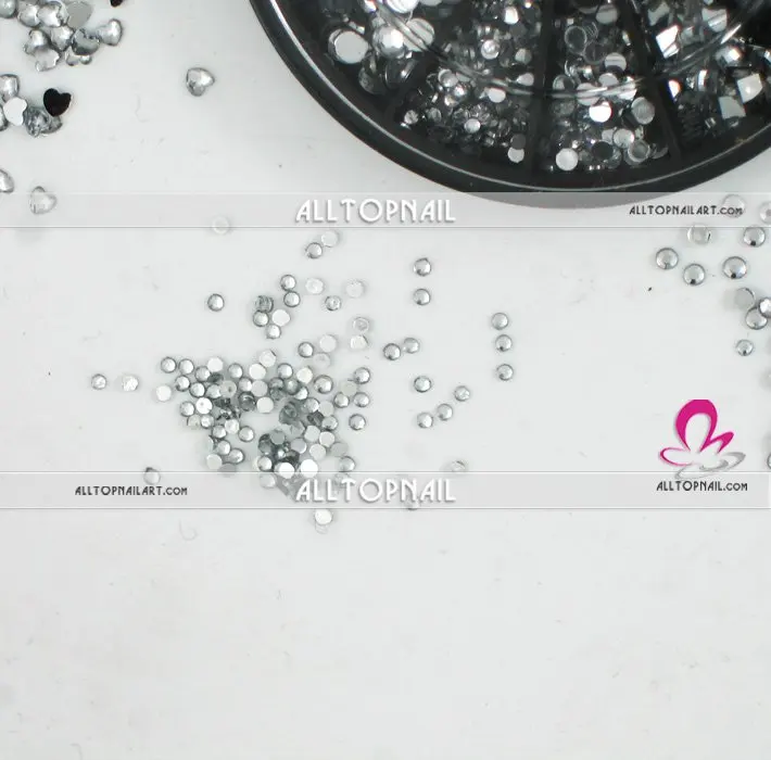 Acrylic Nail Rhinestones Wheels IMG_1900.jpg