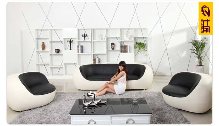 773587931 971.jpg Woonkamer banken leer