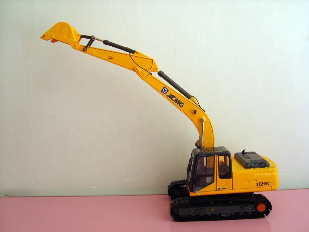 XE215C (10).jpg