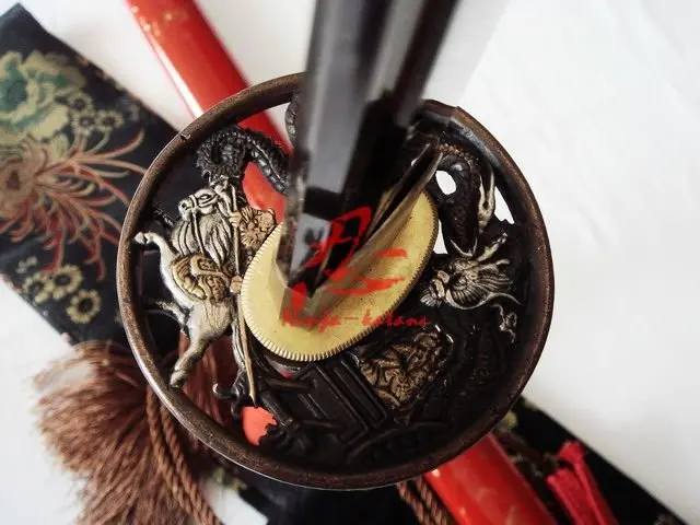 hand made japanese samurai katana dragon tsuba titanium adsorb folded steelsword