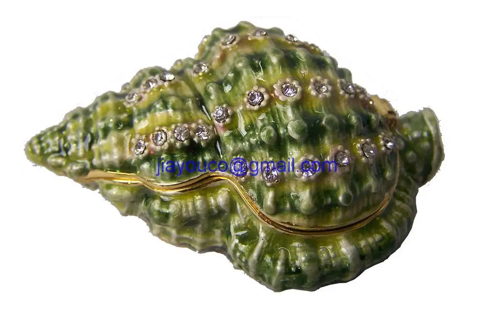 Green Snail shell jewelry box hinge .JPG