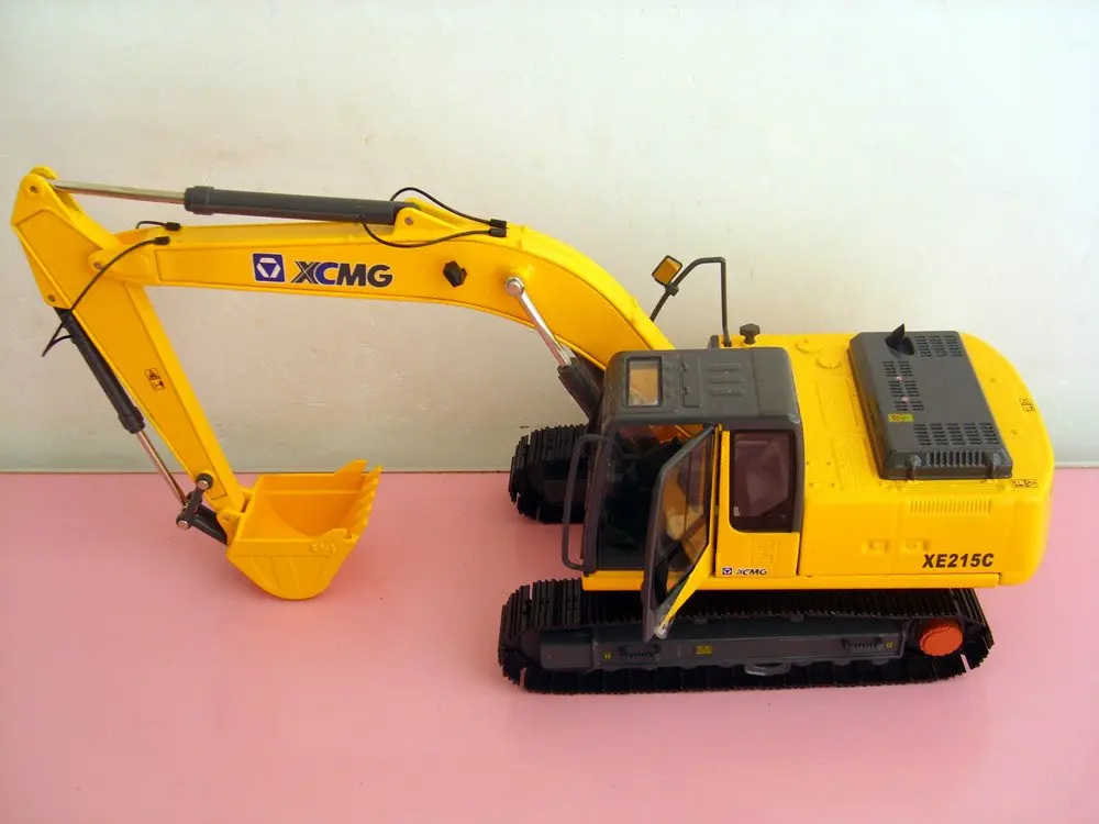 XE215C (8).jpg