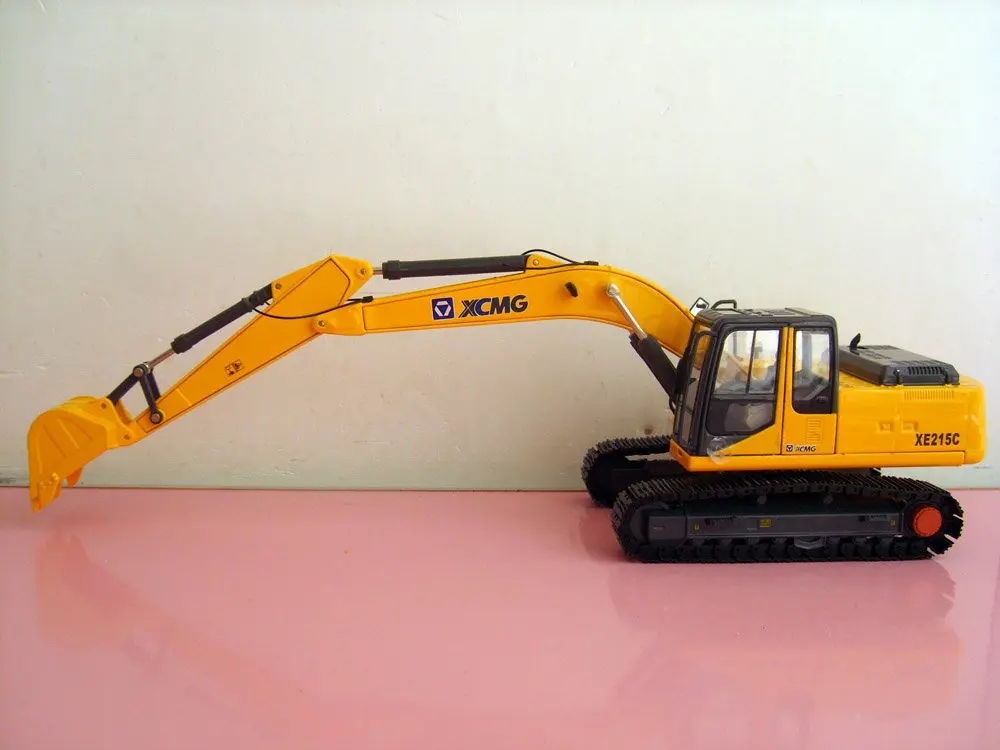 XE215C (9).jpg