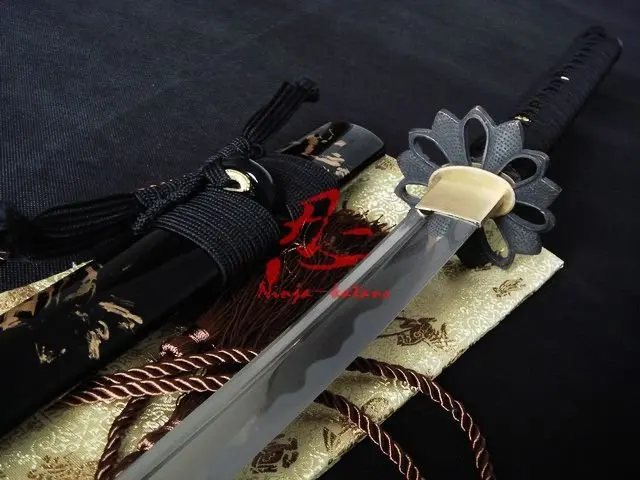 Handmade black japanese katana petal tsuba full functional sword sharpened blade
