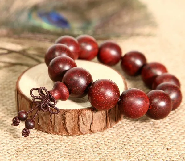 redsandalwood-bracelet04d.jpg_.webp