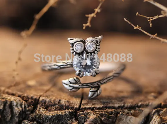 Owl Crystal Ring Women's Girl's Retro Silver Burni...