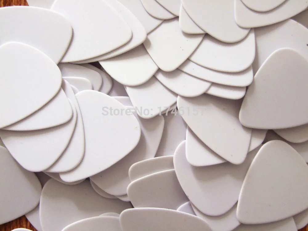 0.71mm plain white blank celluloid guitar picks 10...