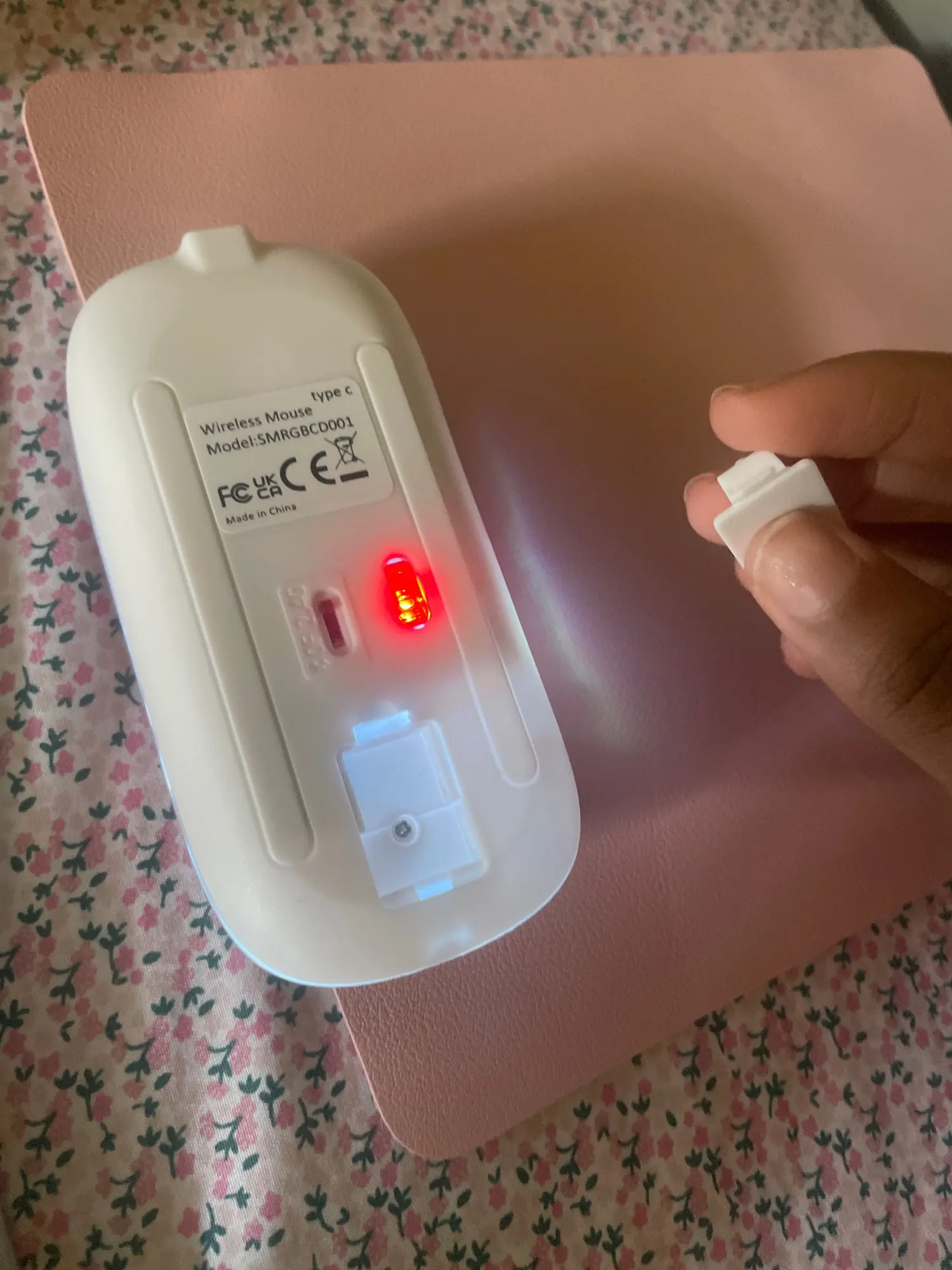 Wireless Bluetooth 2.4GHz RGB Mouse Rechargeable Silent photo review