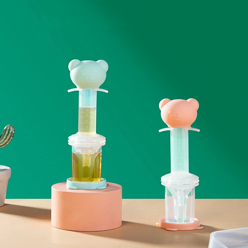 

1Pc Cute Bear Baby Medicine Feeder Infant Needle Feeder Squeeze Medicine Dropper Newborn Medicine Dispenser Baby Stuff