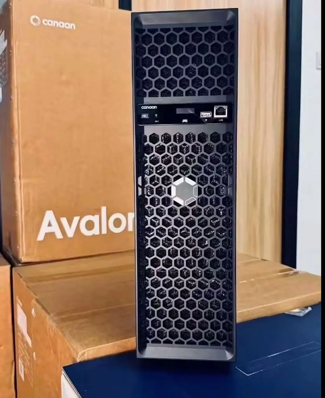 O. HOT SALES BUY 3 GET 2 FREE Canaan Avalon Q 90TH/s BTC Miner 1674W 18 ...