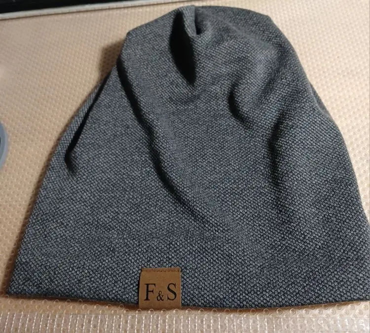 1pcs Warm Knitted Beanie Hat For Men And Women - Fashionable SolidHip-hop Style photo review