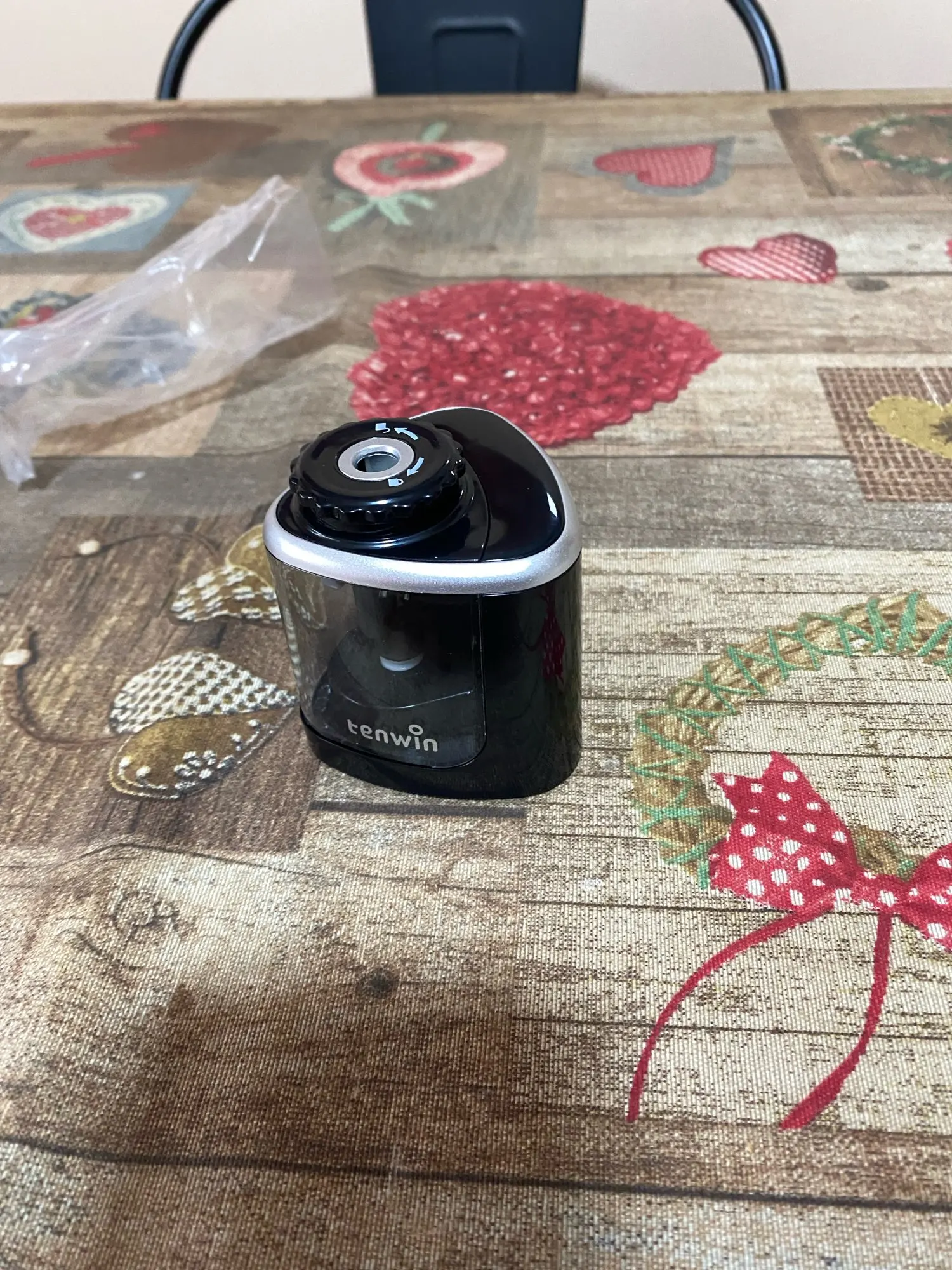 Sacapuntas eléctrico de escritorio, sacapuntas automático adecuado para lápices (6-8mm) para estudiantes, escuela, oficina, papelería photo review