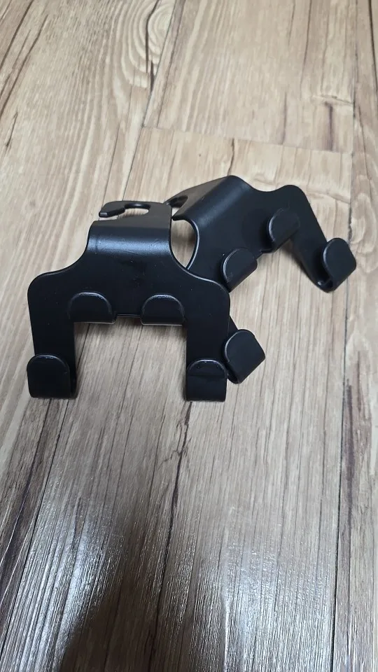 Teslahubs™ Rear Seat Back Cover for Model Y customer photo