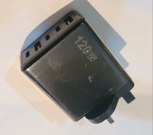 120W Multi Ports USB Charger Fast Charging Type C Mobile Phone Charger photo review