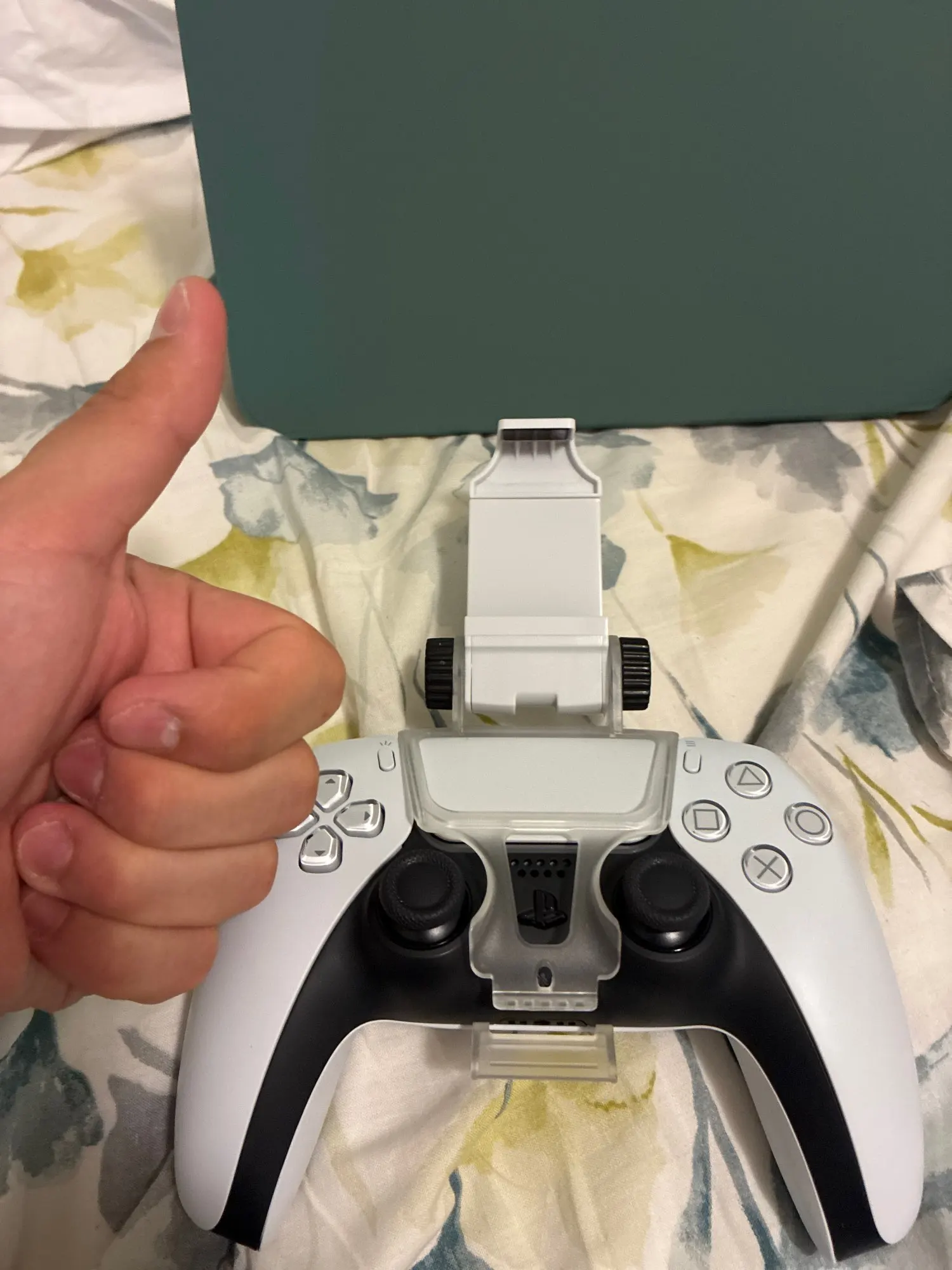 For Sony Playstation Dualshock 5 PS5 Controller Clip Holder Bracket Adjust Mobile Phone Clamp Game Handle Mount Hand Grip Stand photo review