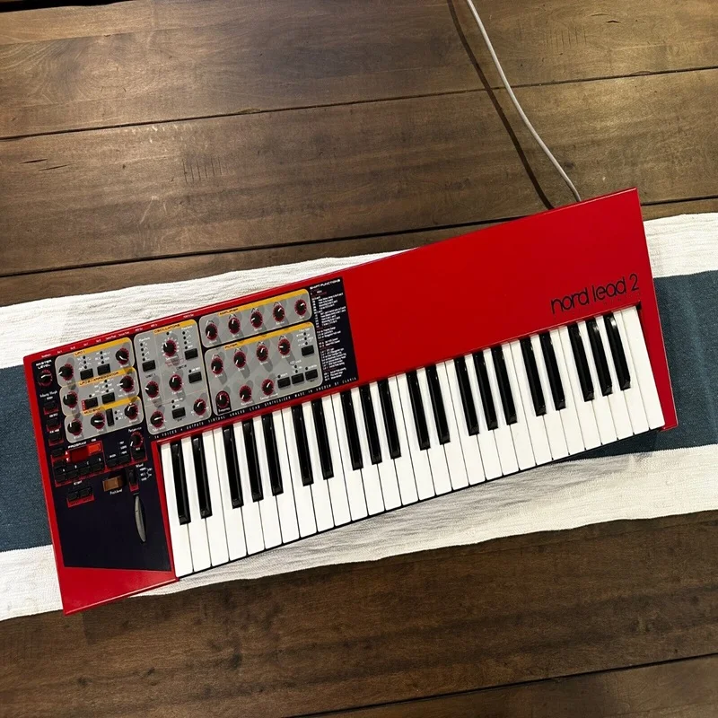HOT lead Virtual Analog Synthesizer