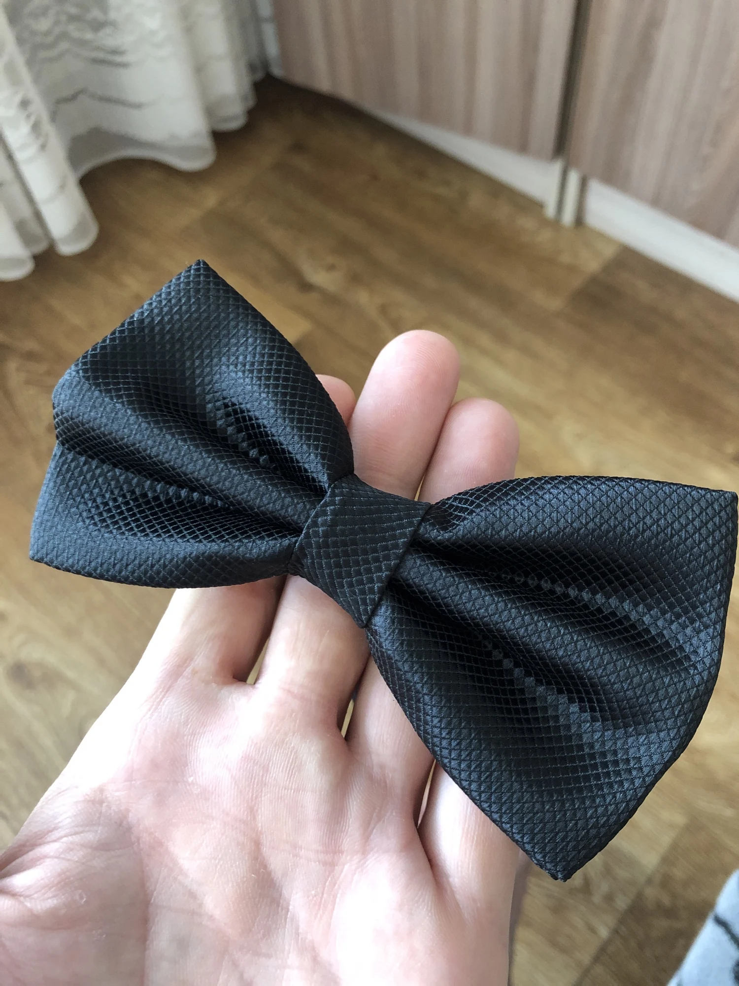 XGVOKH Men Ties Fashion Butterfly Party Wedding Bow Tie for Boys Girls Candy Solid Color Bowknot Wholesale Accessories Bowtie photo review