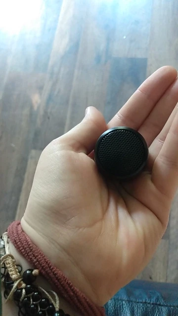 M1 Mini Bluetooth-compatible Small Speaker Portable Intelligent One Drag Two Small Steel Cannon Metal Wireless Sound Subwoofer photo review