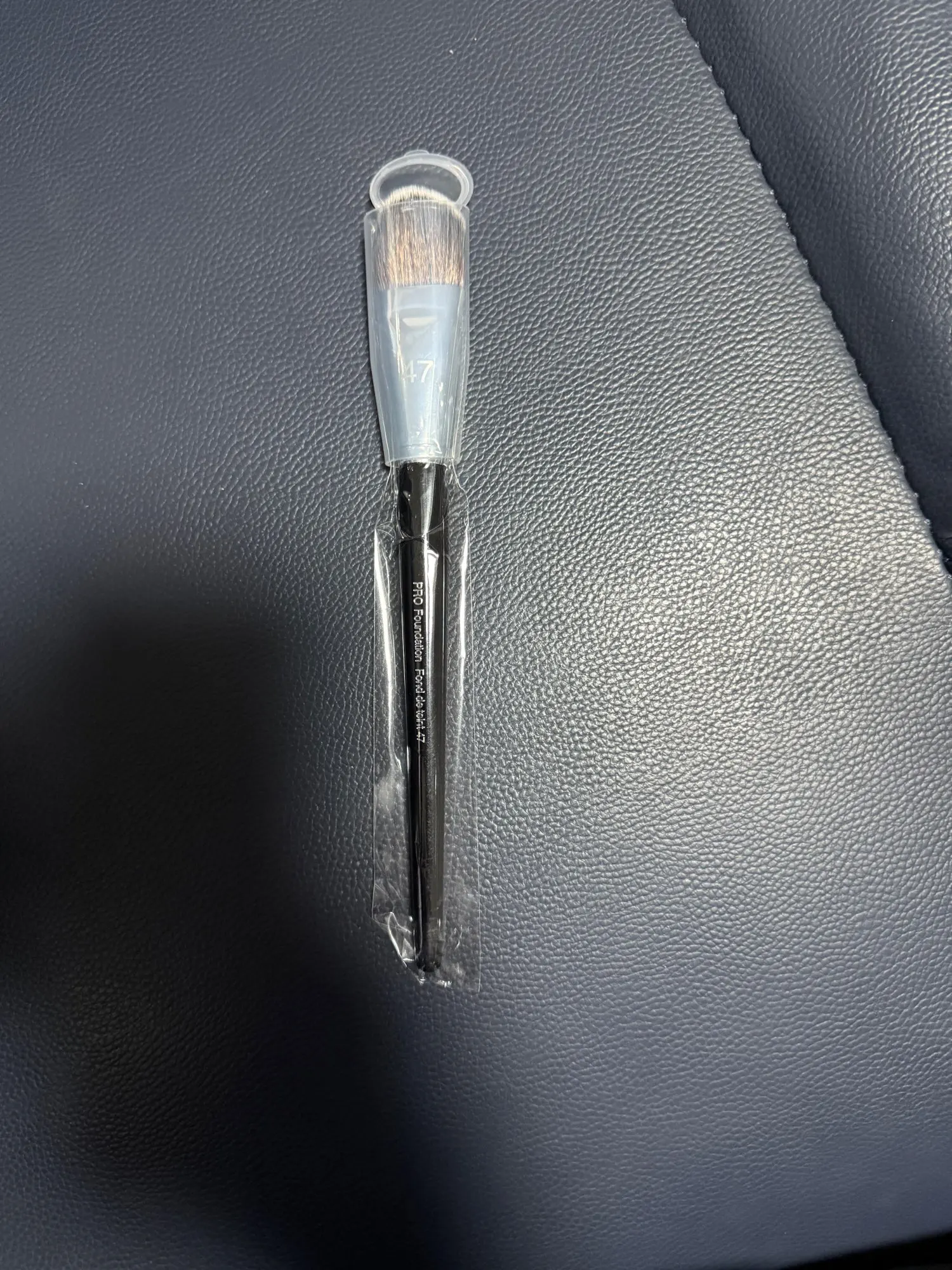 Professional Foundation Brush 47 Broom Head Liquid Foundation Shadow Repairing Brushes photo review