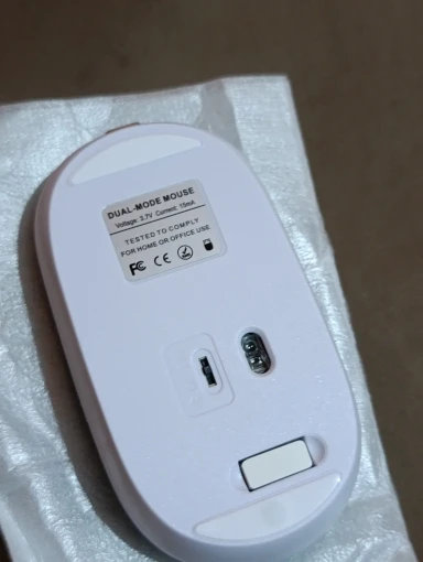 Rechargeable 2.4GHz Bluetooth Silent Gaming Mouse photo review