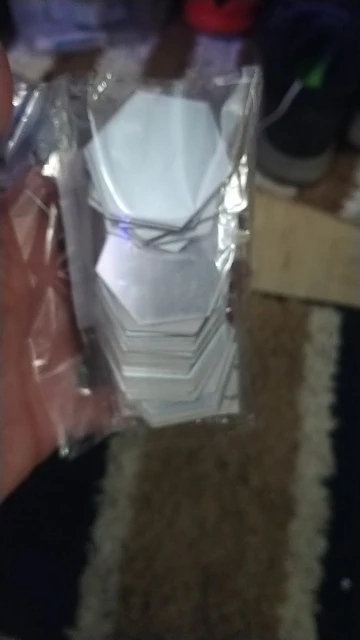 Autocollant mural miroir 45 pièces, autocollant d'art mural hexagonal, autocollant de carreaux décoratifs ménagers DIY photo review