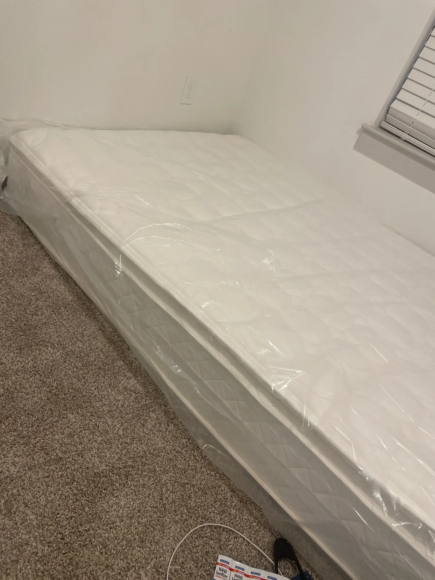 Zinus Dream Pillow Top 10 GIFTINGER