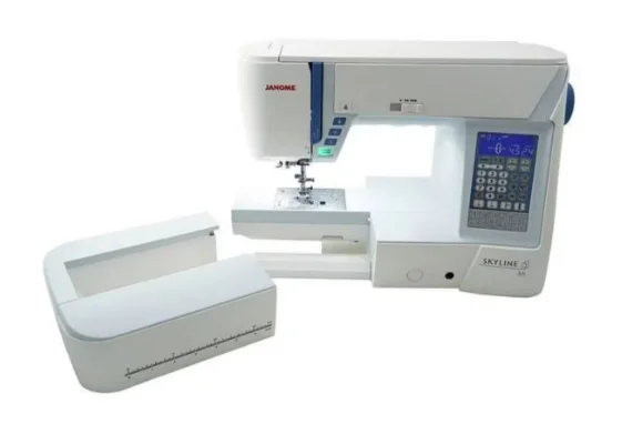 Janome Skyline Sewing and Quilting Machine, S5, Deluxe Bonus Kit, Guaranteed