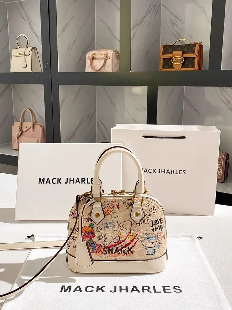 حقيبة يد محمولة بطبعة الدب الصغير، بتصميم لطيف ومب...