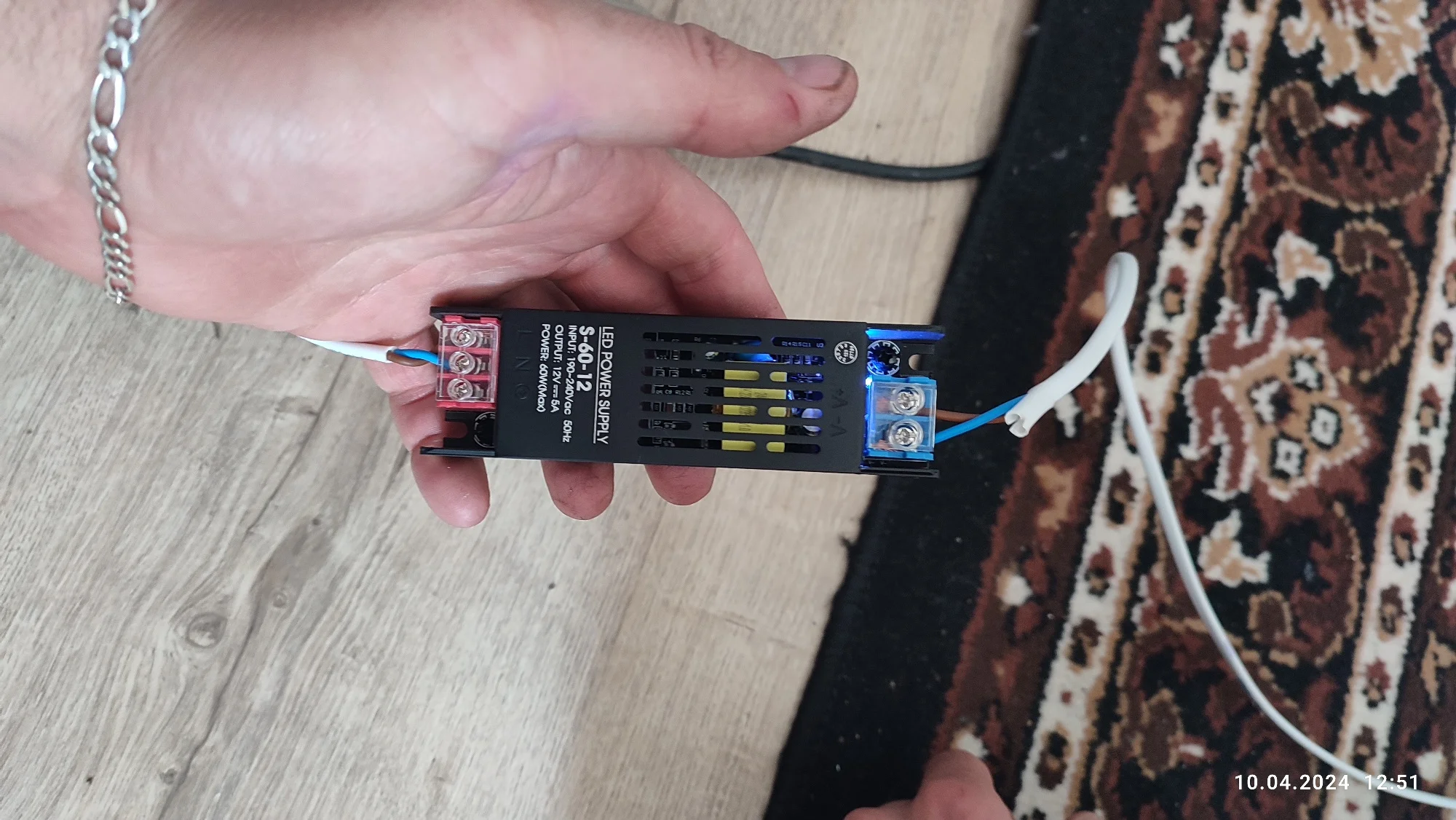 LED Power Supply Lighting Transformers AC190-240V Adapter photo review