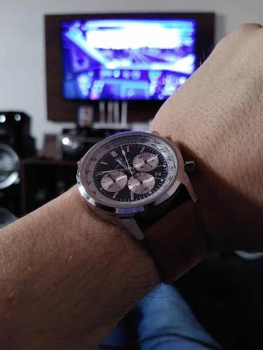 POEDAGAR Luxury Man Watch Waterproof Chronograph Luminous Quartz Leather Sports Watch photo review