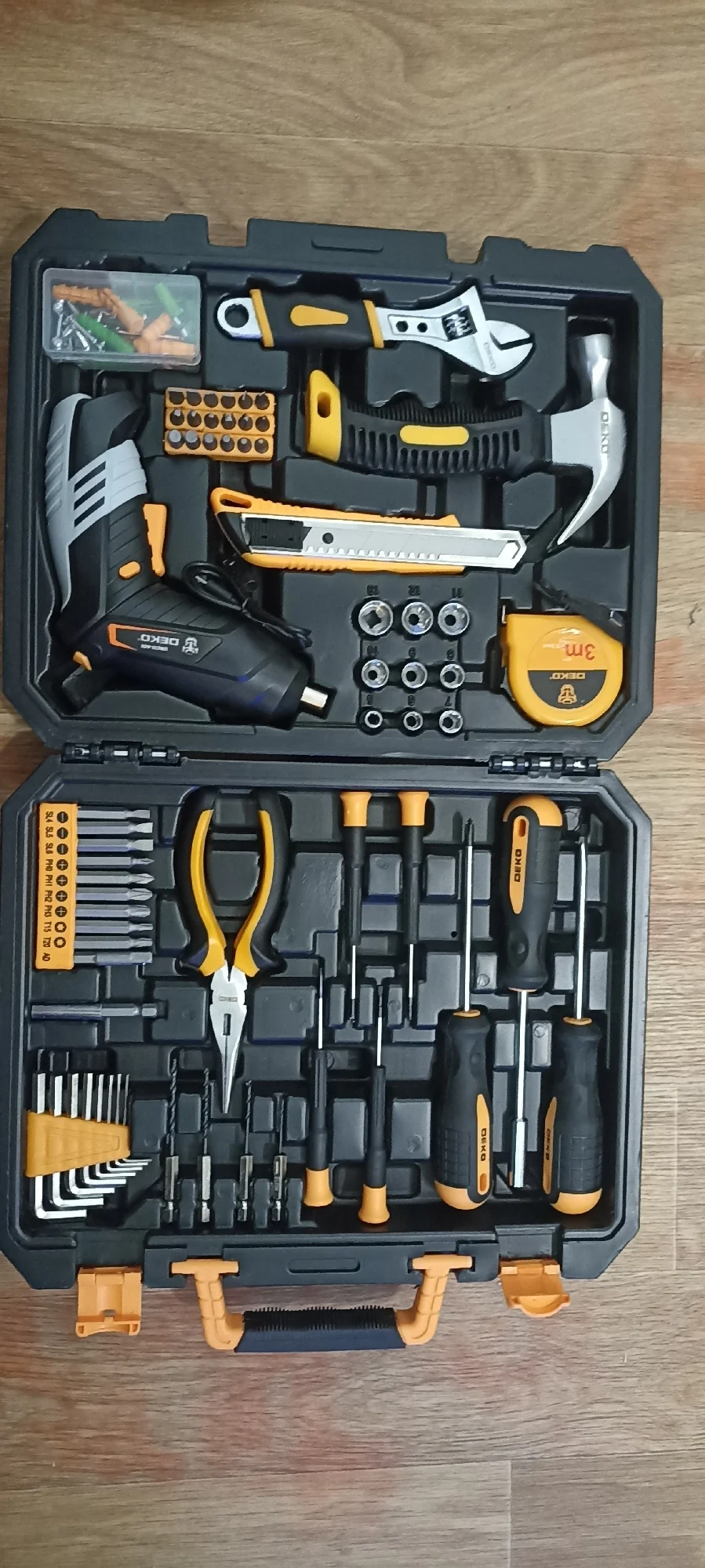 DEKO 100Pcs/113Pcs EDC General Household Repair Hand Tool Set with Tool box Socket Wrench Screwdriver Knife for Woodworking photo review