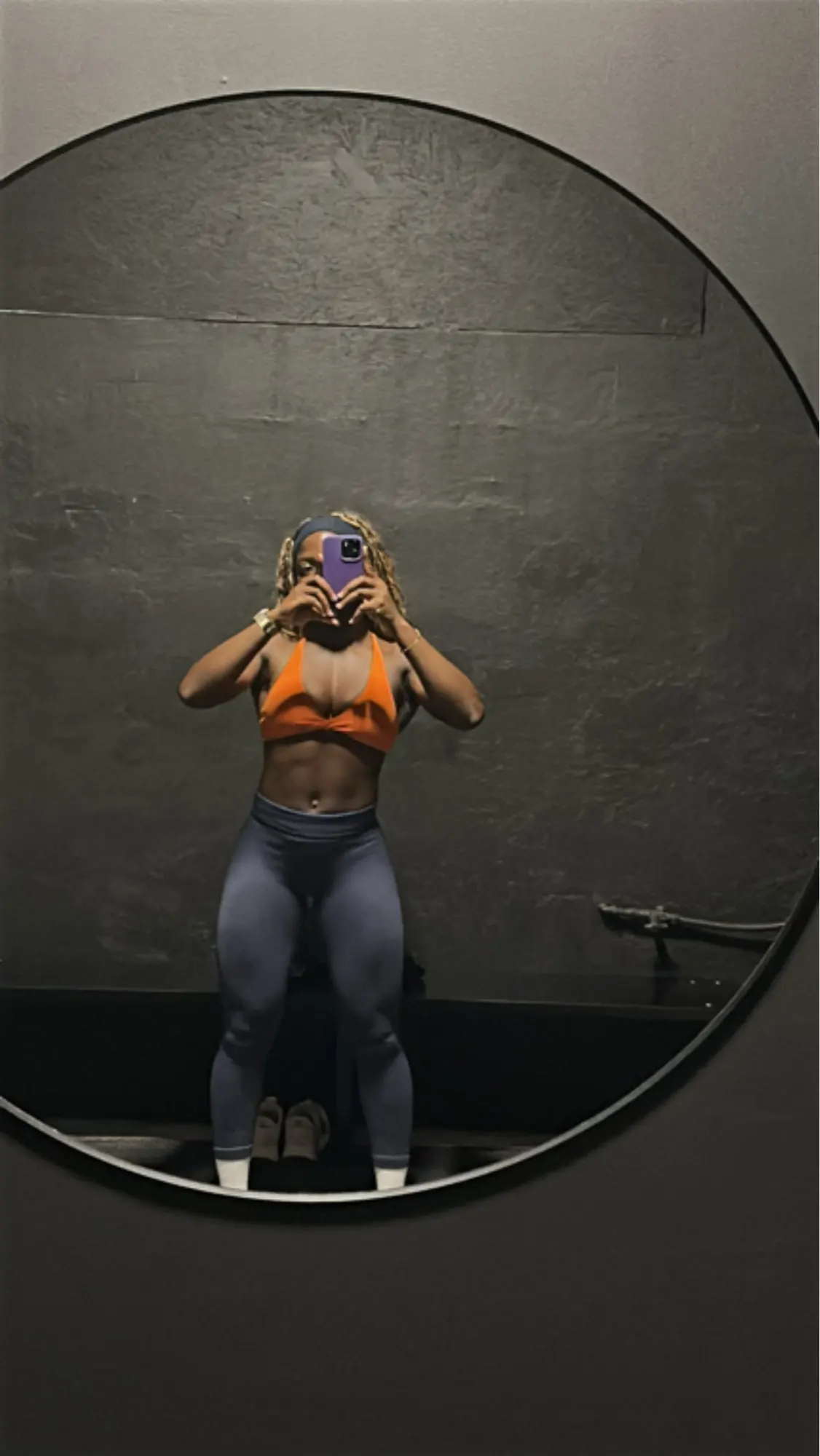 Front Twist Cross Strap Padded Sports Bra photo review