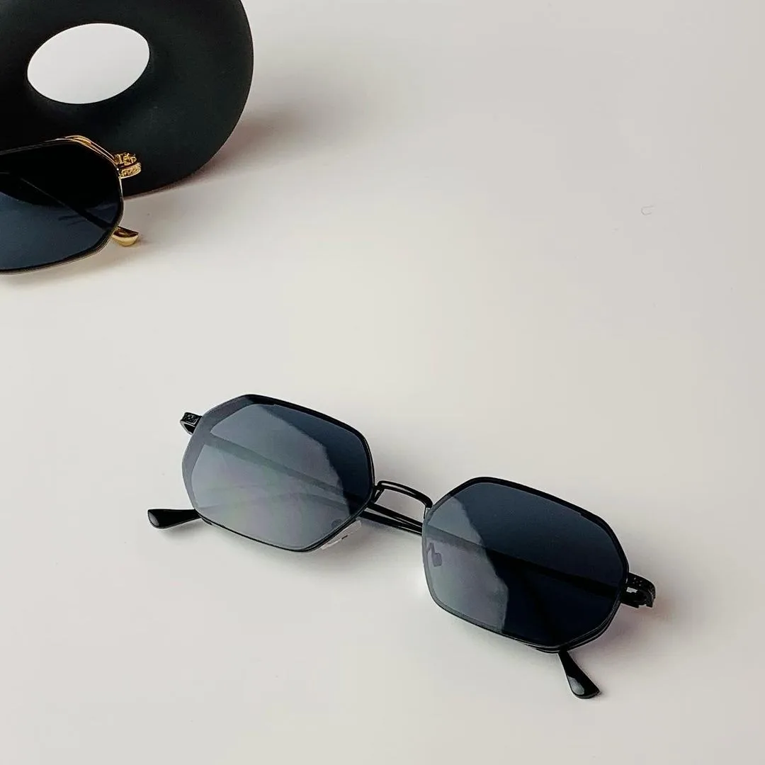 Óculos de Sol Feminino Modelo Hexagonal com Proteção de Metal Óculos da Moda Tendência 2023 - ENVIO IMEDIATO PARA TODO BRASIL