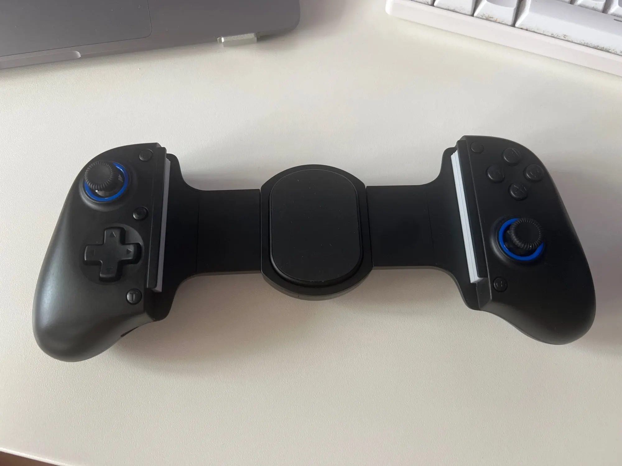 Mobile game controller HND11 GamePad for Android, iOS, PC (BT) - black photo review