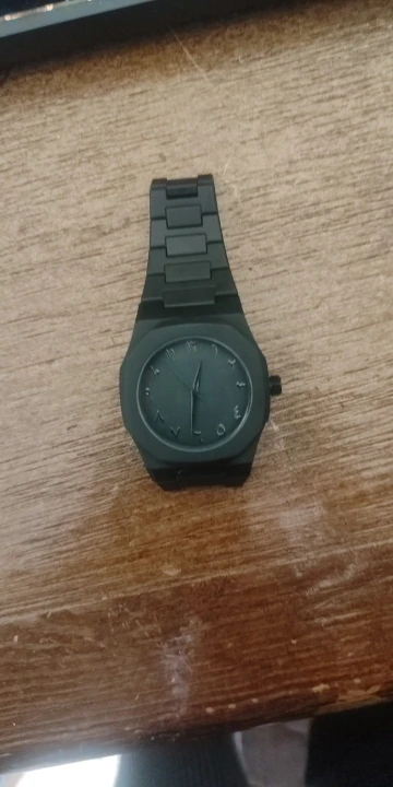 Premium Arabic Aura – Premium Men’s Stylish Wrist Watch (Premium Light Weight) photo review