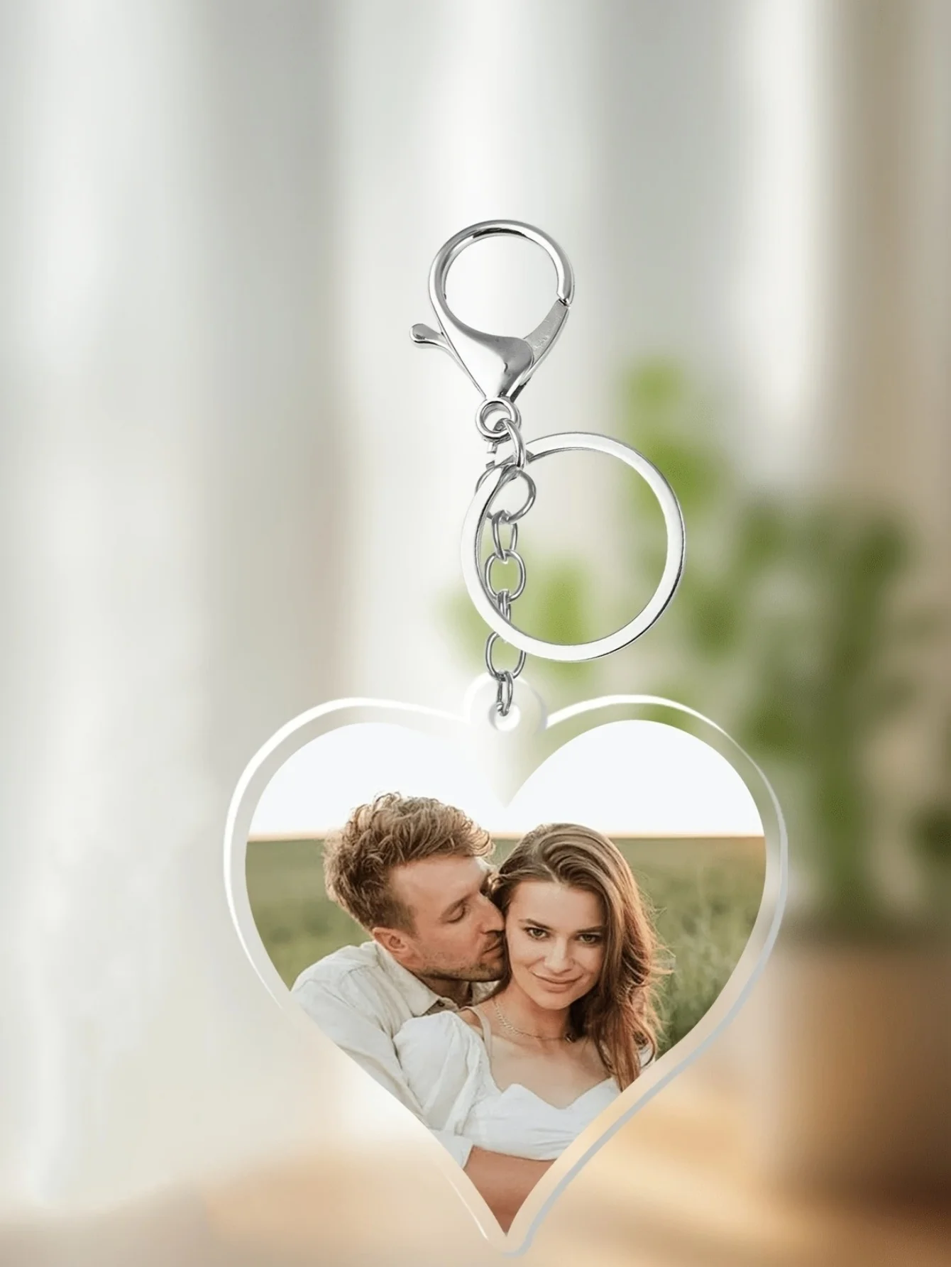 Personalized Keepsake Keychains: Cherished Gifts