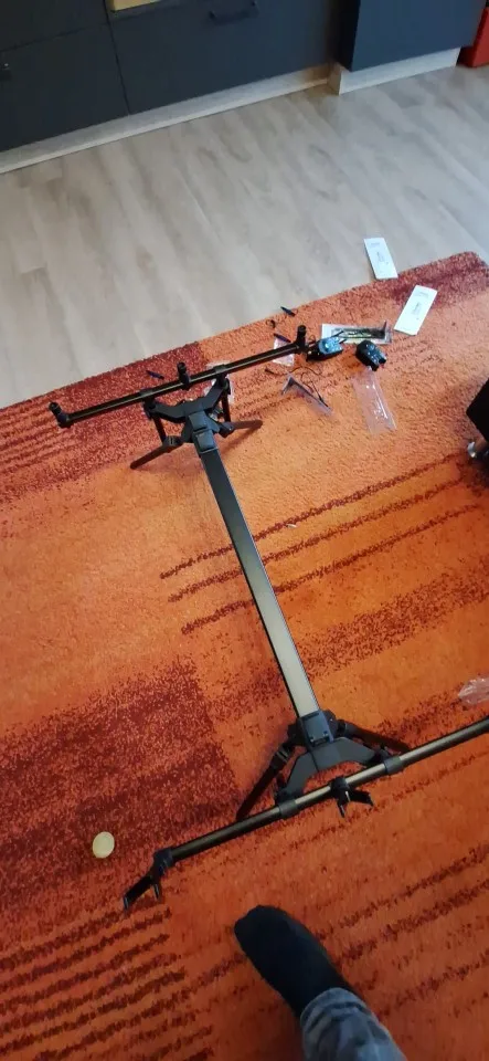 Adjustable Retractable Carp Fishing Rod Stand Holder with 3 Fishing Bite Alarms 3pcs Fishing Bait Swinger Fishing Tackle Set photo review