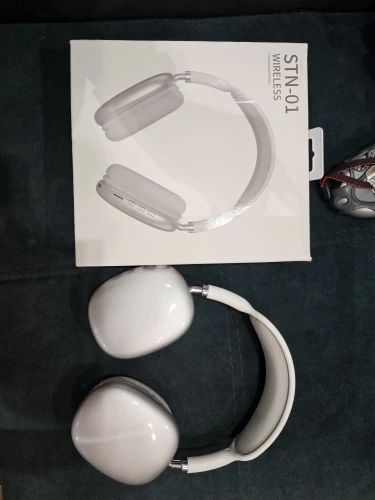 P9 Wireless Bluetooth Headphones With Mic Noise Cancelling