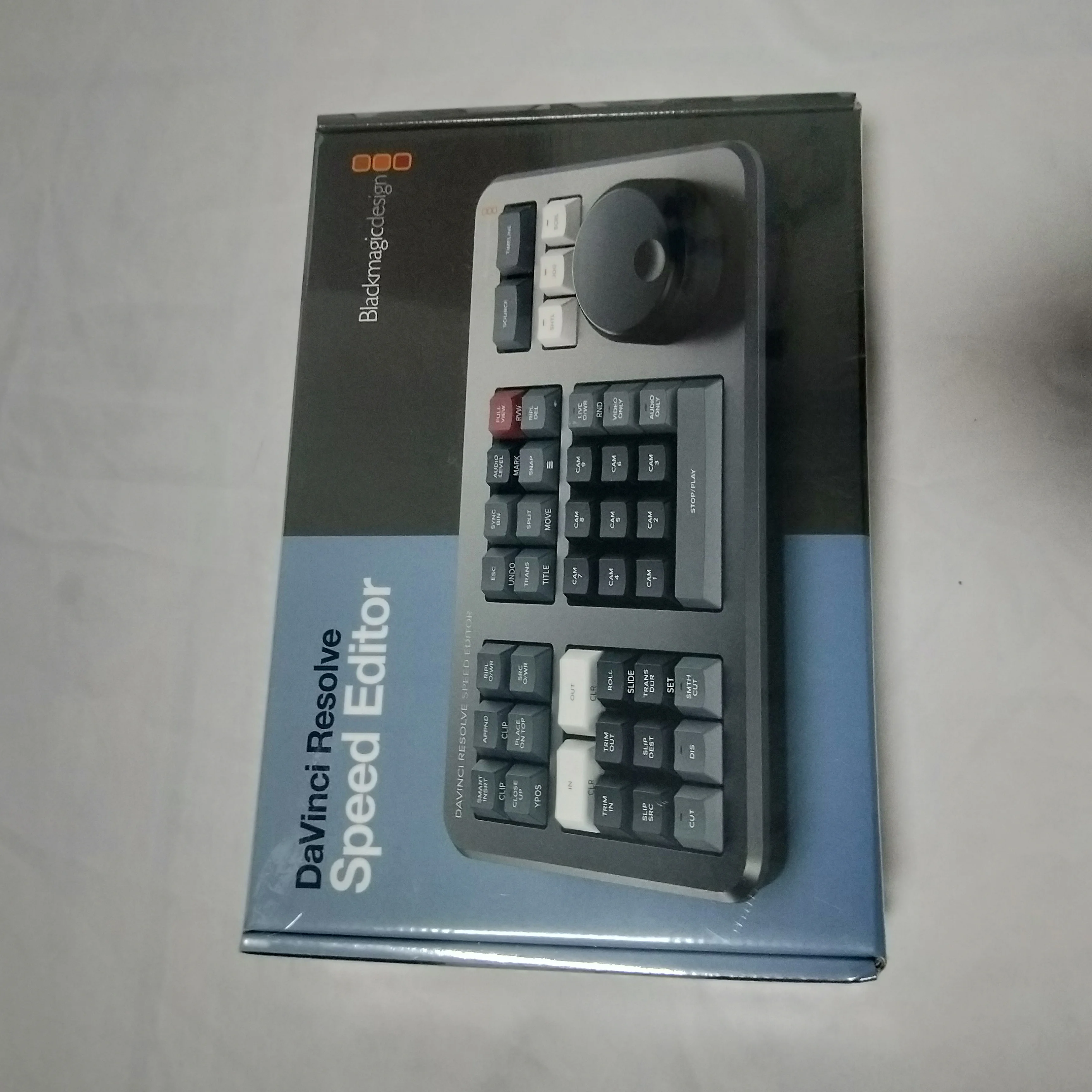 Blackmagic Design DaVinci Resolve 17 Studio, 스피드 에디터 포함, 활성화 카드