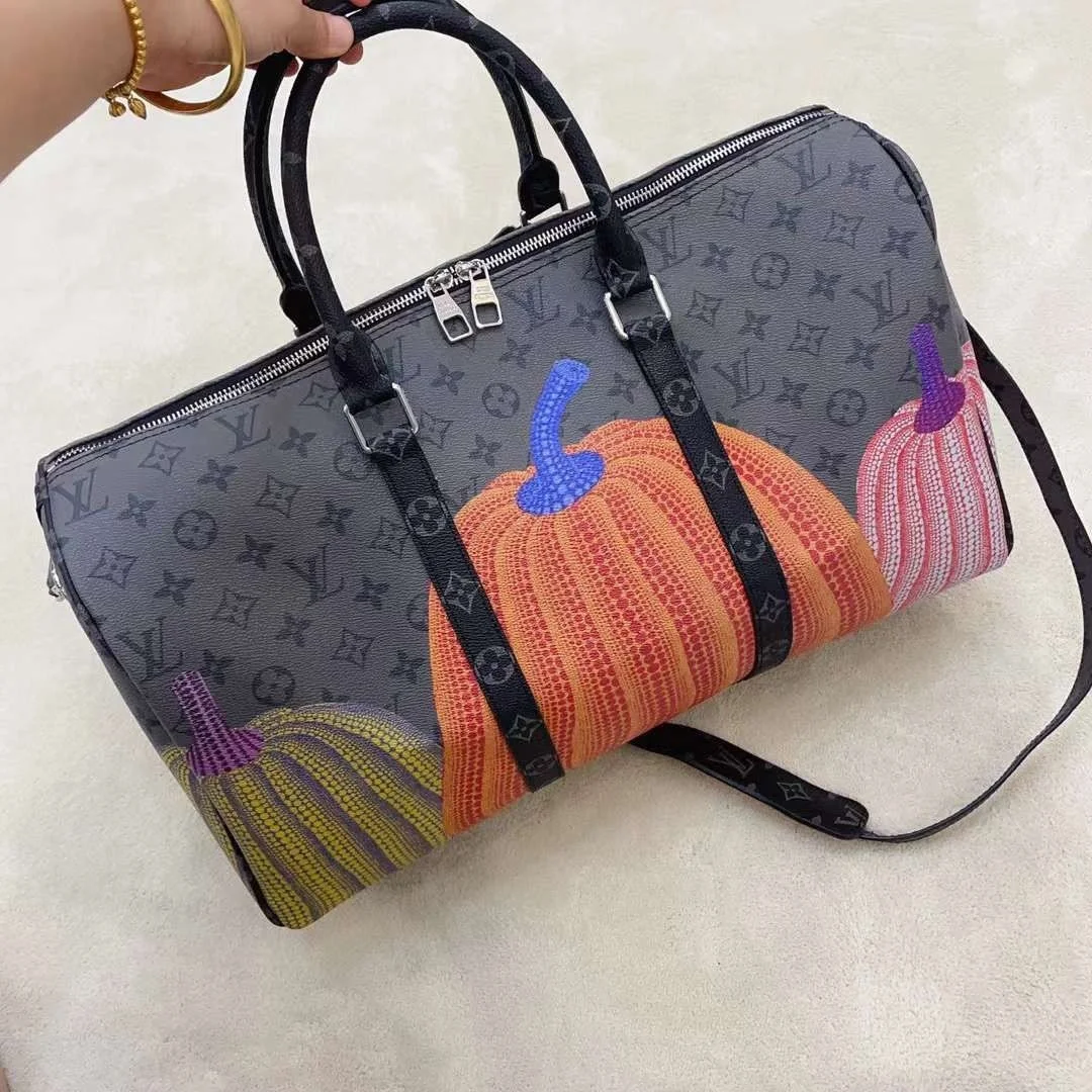 Рисунок 2 - Сумка дорожная кожаная