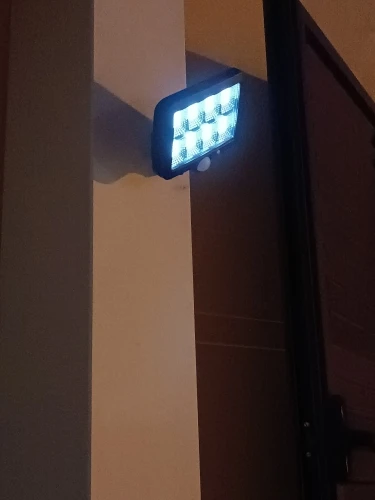 160LED Solar Light Split Wall Lamp Waterproof Outdoor Wall Emergency Street Security Solar Lamp for Garden Decoration photo review