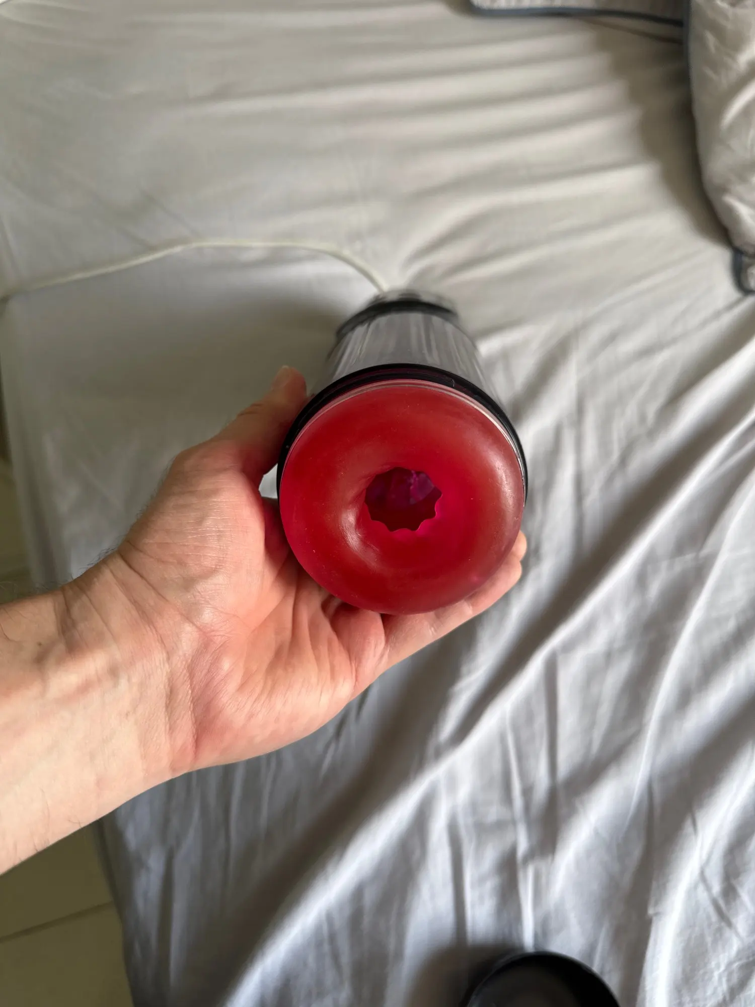 Aero Suck V12 – Masturbador com Tecnologia de Sucção a Vácuo e Vibração photo review