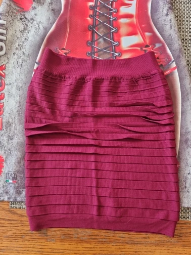 Candy Color Sommar Kort elastisk plisserad kjol Kvinnor Slimma kjolar med hög midja Casual Mini Saia Midi Pennskjolar photo review