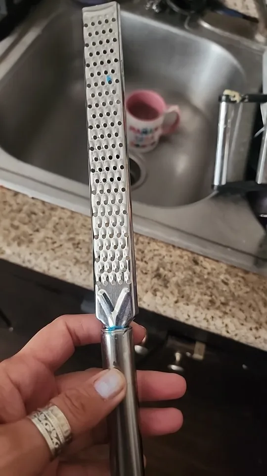 Handheld Cheese Grinder Stainless Steel Garlic Grater Vegetable Fruit Grinder photo review