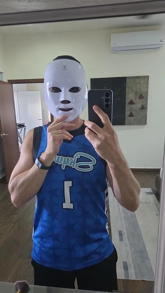 LED Red Light Therapy Mask