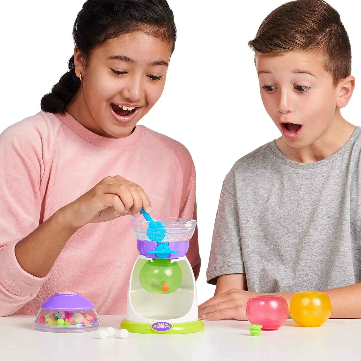 Creative bubble toy set in action
