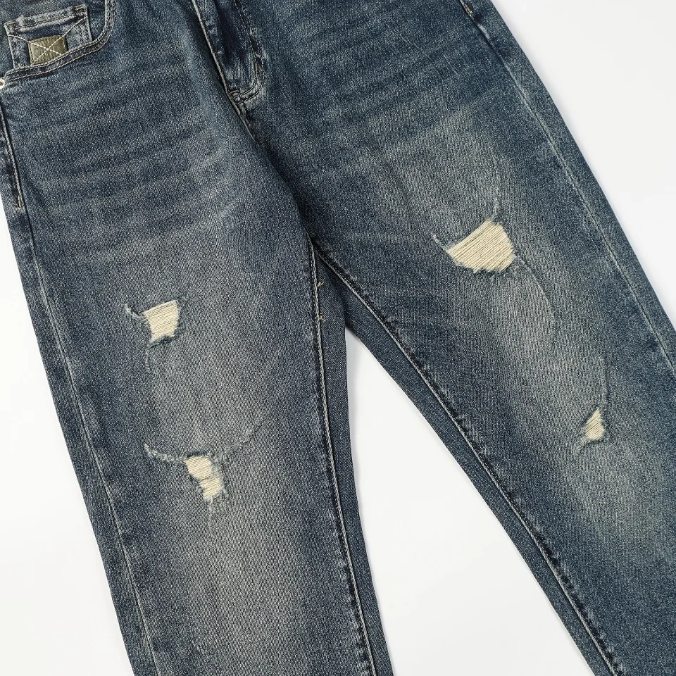 Рисунок 3 - Джинсы мужские прямые из натуральной кожи