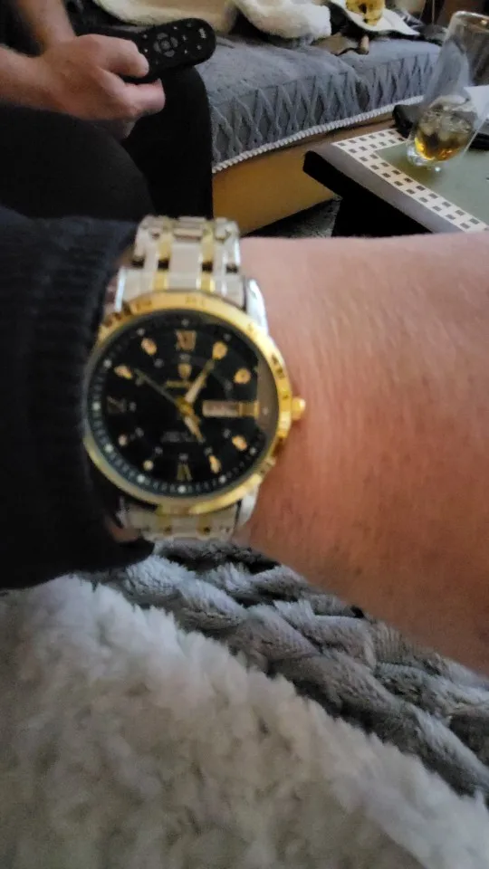 POEDAGAR Women's Luxury Quartz Watch photo review